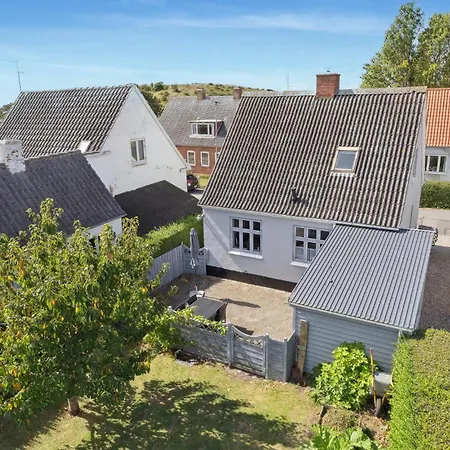 Gorgeous In With Wifi